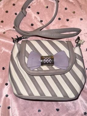 Betsey Johnson Bow Crossbody Purse Cream/Taupe/Lavender